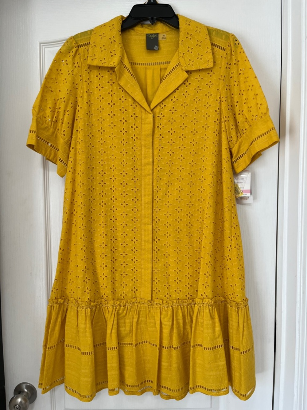 Taylor Yellow Eyelet Button-Front Short Sleeve Dress, NWT, 10